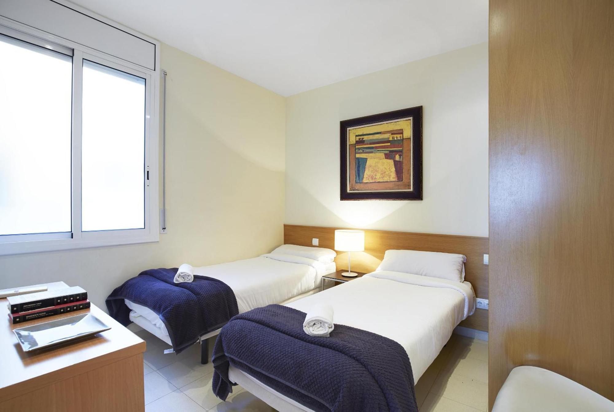 Apartamentos Calvet Барселона Екстериор снимка