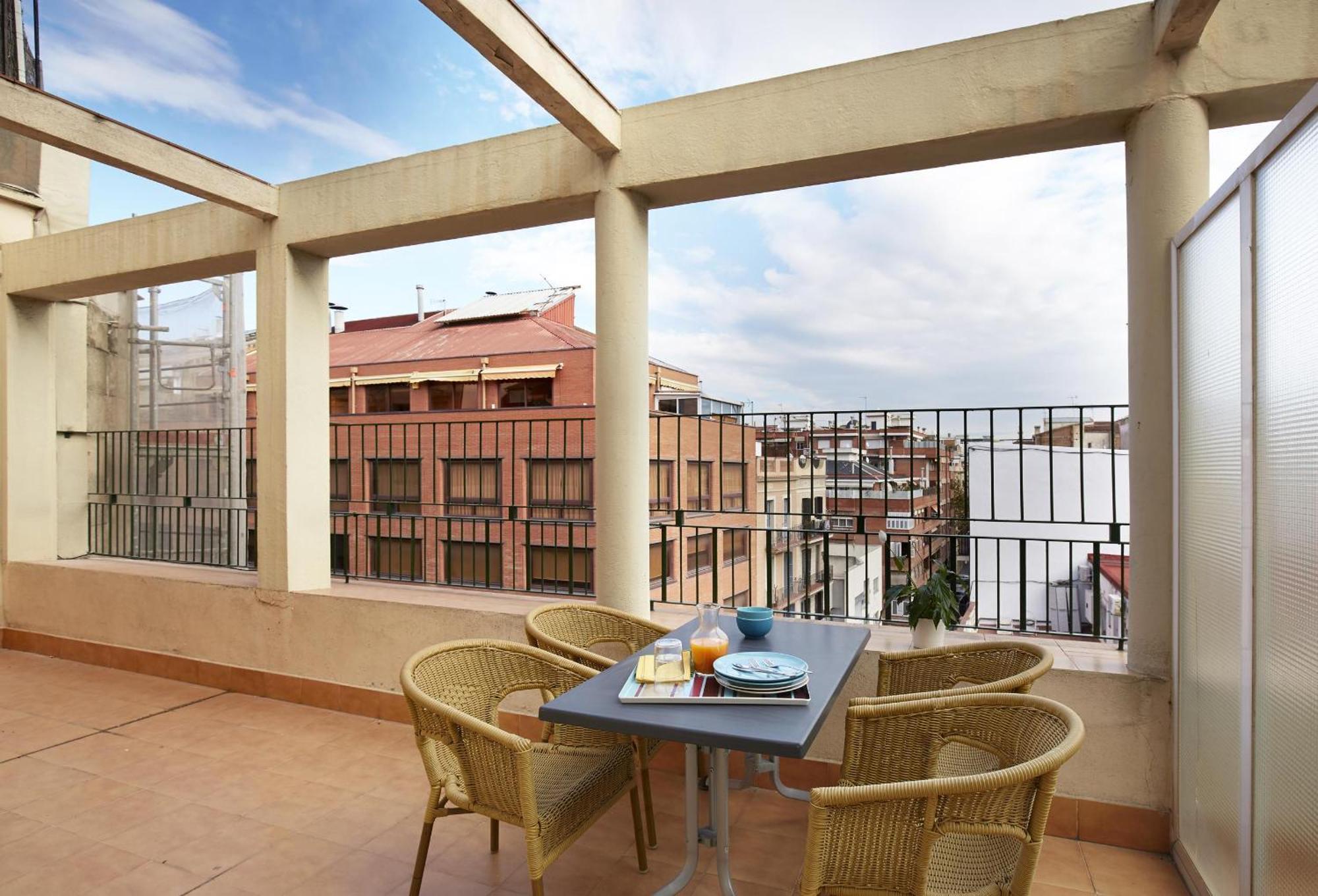 Apartamentos Calvet Барселона Екстериор снимка