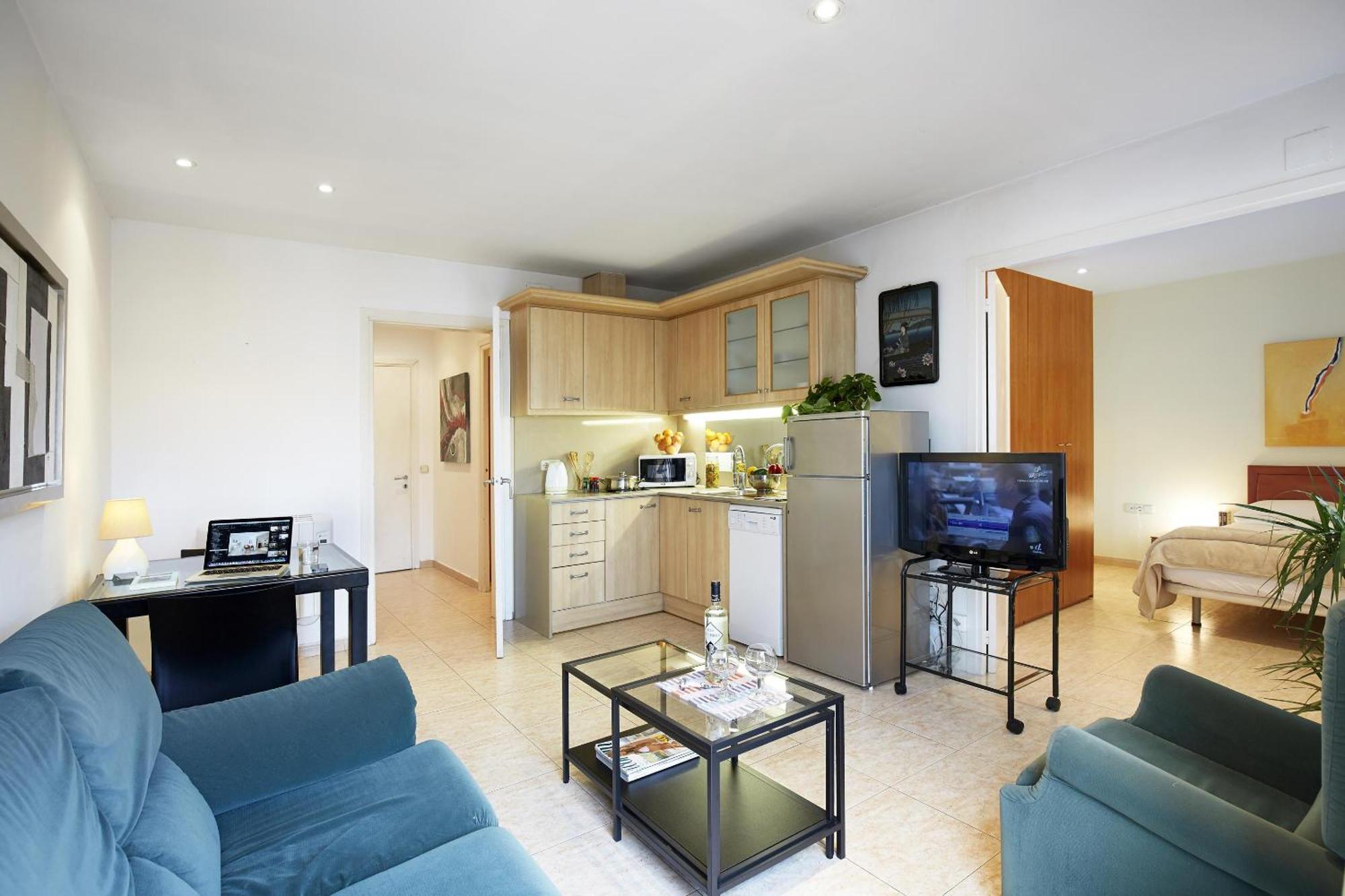 Apartamentos Calvet Барселона Екстериор снимка