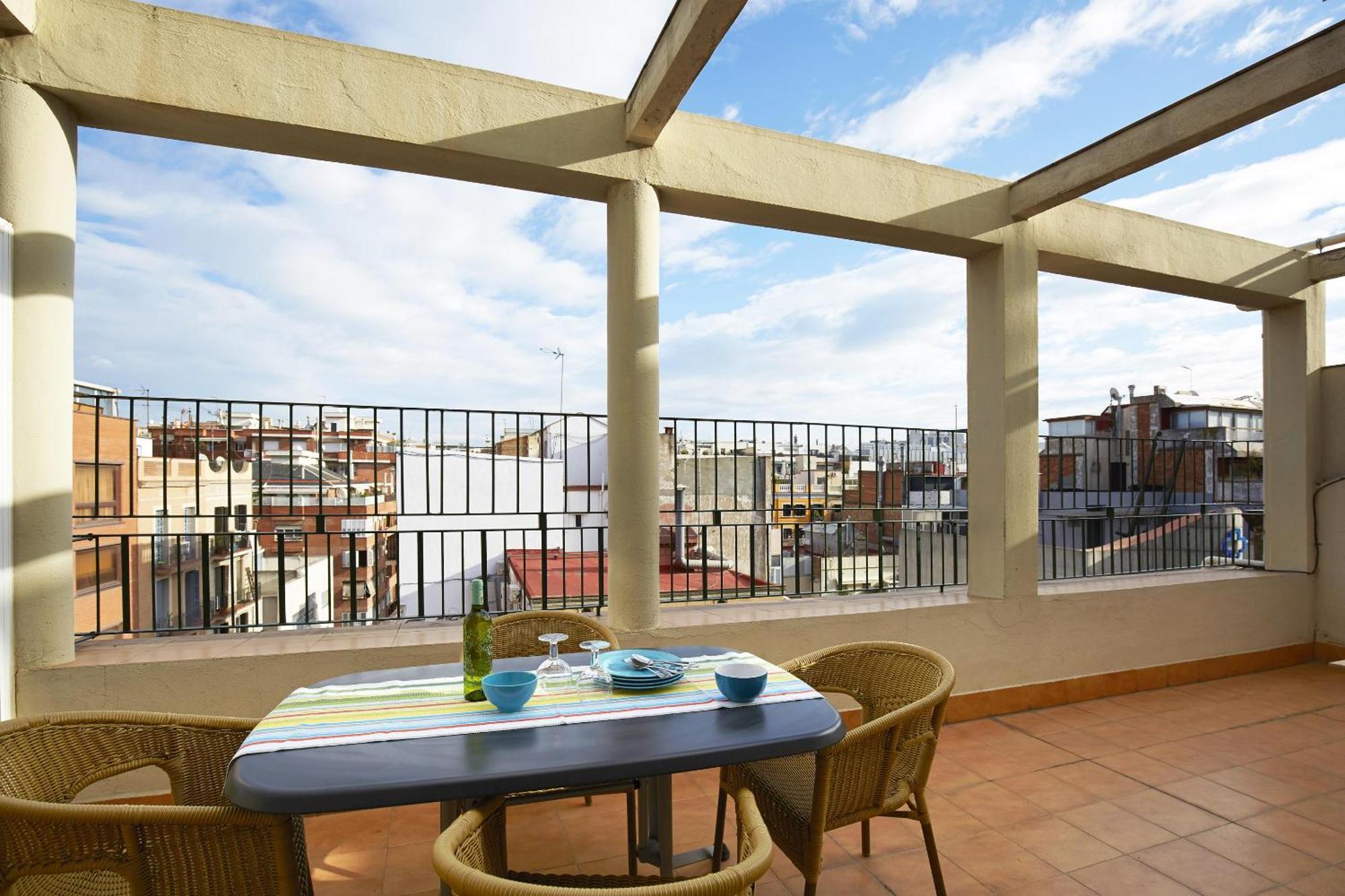 Apartamentos Calvet Барселона Екстериор снимка